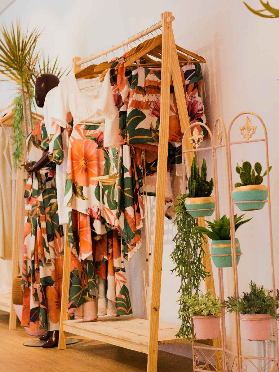 Un large choix de porte-manteaux simples et originaux pour embellir votre décoration intérieure ! Le Porte-Manteau Original