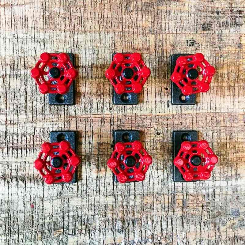 Patère industrielle Robinet rouge